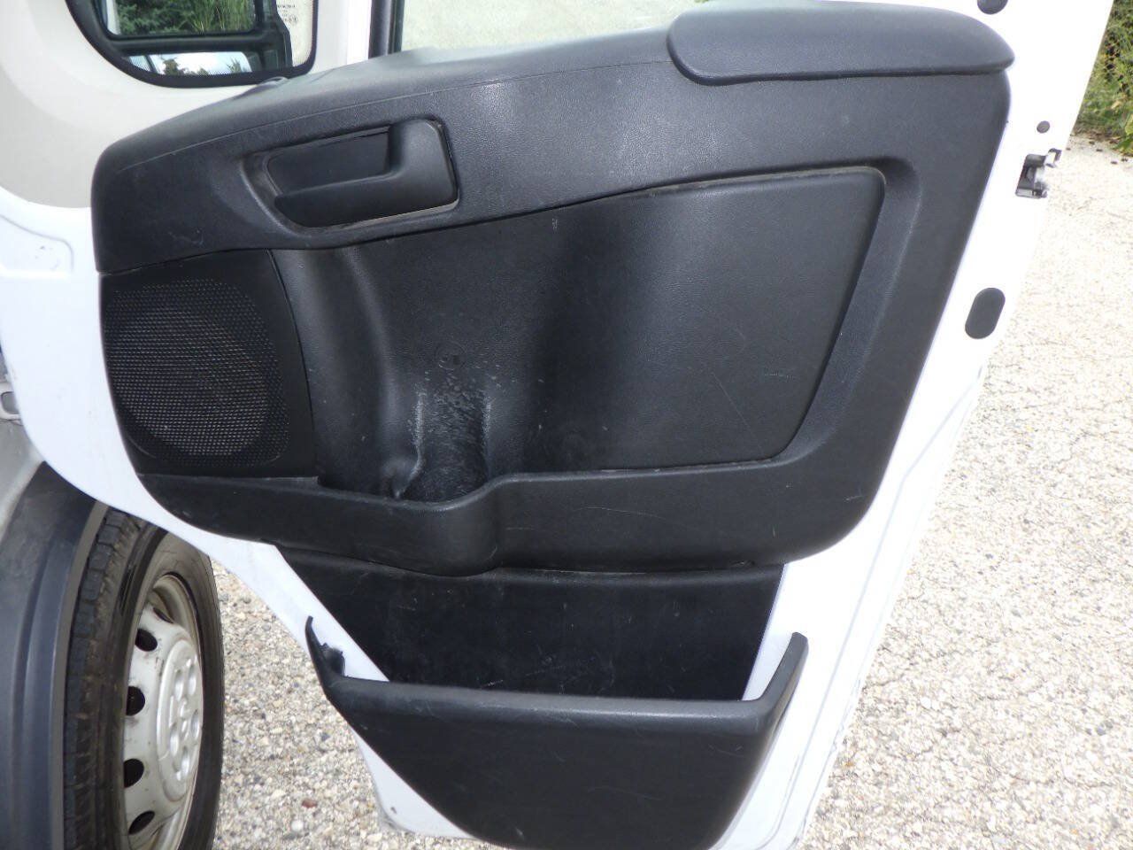 Used 2018 RAM ProMaster 1500 w/ Interior Convenience Group FWD image 12