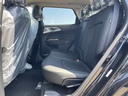 New 2025 Kia Sportage SX image 15