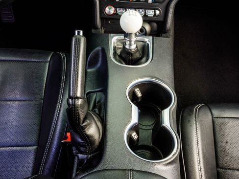 Used 2019 Ford Mustang GT RWD image 21
