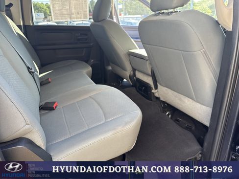 Used 2018 RAM 1500 Express w/ Express Value Package RWD image 13