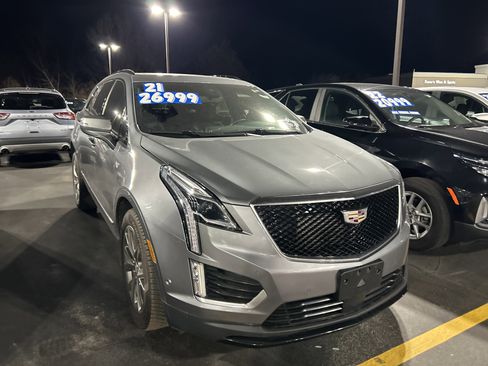 Used 2021 Cadillac XT5 Sportv image 2