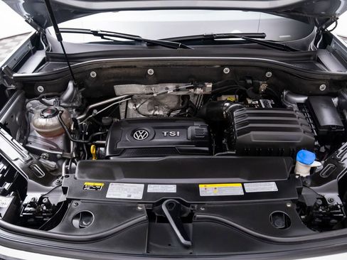 Used 2022 Volkswagen Atlas Cross Sport SEL R-Line image 32