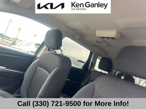 Used 2017 Dodge Journey SXT w/ Comfort/Convenience Group FWD image 42