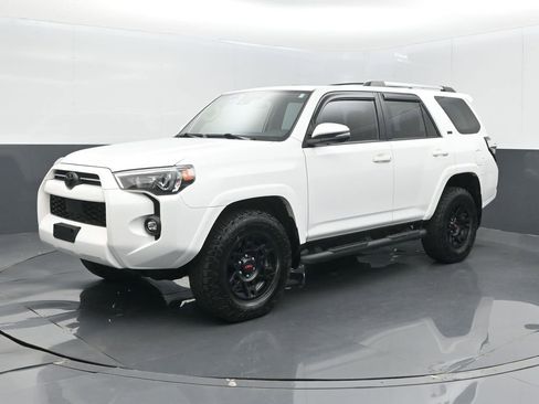 Used 2023 Toyota 4Runner SR5 Premium w/ Moonroof Package AWD/4WD image 1