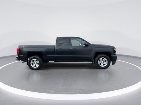 Used 2018 Chevrolet Silverado 1500 LT w/ All Star Edition AWD/4WD image 9