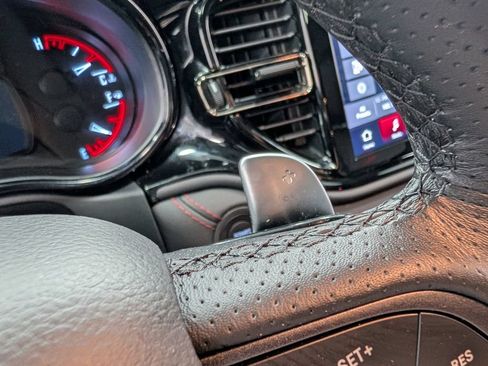 Used 2025 Dodge Durango R/T AWD/4WD image 24