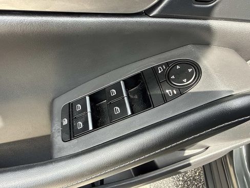 Used 2021 MAZDA CX-30 FWD 2.5 S w/ Select Package image 22