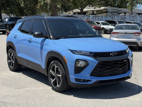 Certified 2023 Chevrolet TrailBlazer RS w/ Sun and Liftgate Package FWD image 2