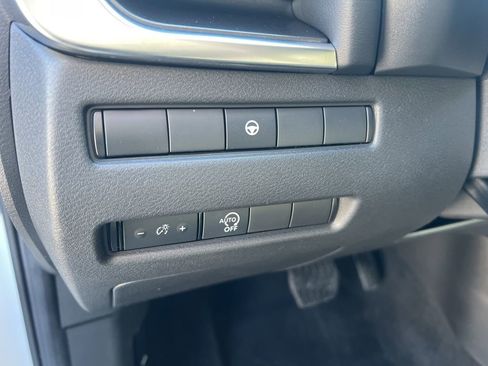 Certified 2023 Nissan Rogue SV image 48