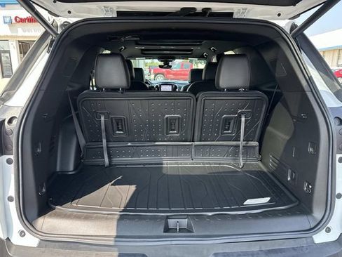 Certified 2023 Chevrolet Traverse RS w/ LPO, Floor Liner Package AWD/4WD image 26