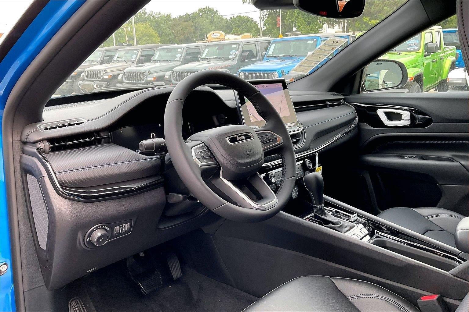 New 2026 Jeep Compass Limited w/ Sun, Sound & Navigation Group AWD/4WD image 7