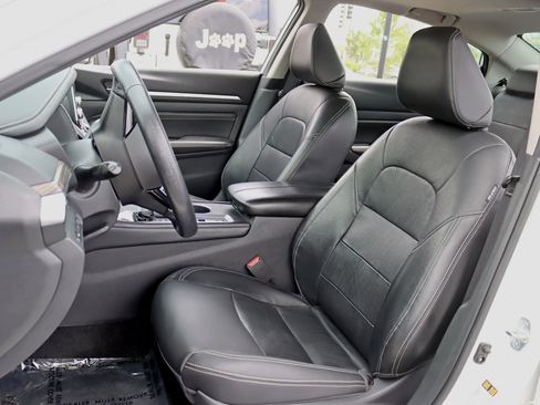 Used 2019 Nissan Altima 2.5 Platinum AWD/4WD image 27