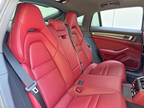 Used 2023 Porsche Panamera Platinum Edition RWD image 41