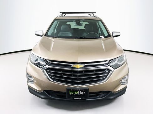 Used 2018 Chevrolet Equinox Premier image 2