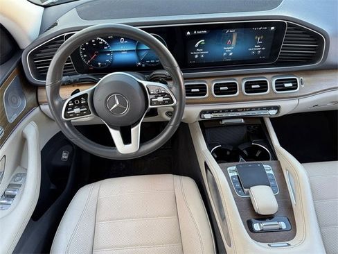 Used 2020 Mercedes-Benz GLE 580 GLE 580 image 13