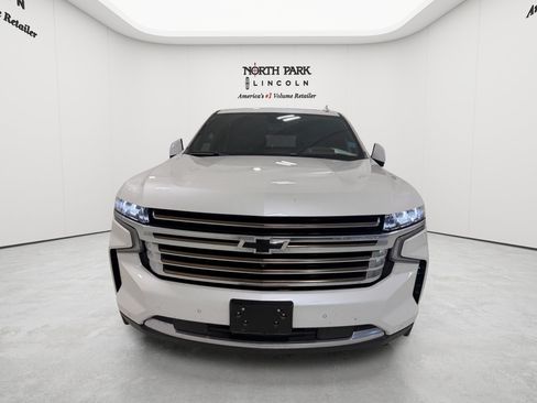 Used 2023 Chevrolet Tahoe High Country w/ LPO, Illumination Package AWD/4WD image 8