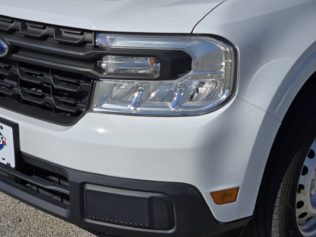 Used 2023 Ford Maverick XL FWD image 9