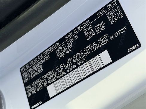 Used 2023 Volvo XC40 B5 Plus w/ Driver Assist Package image 9