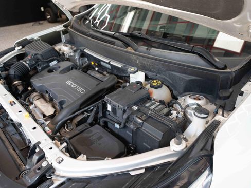 Used 2021 Chevrolet Equinox LT FWD image 33