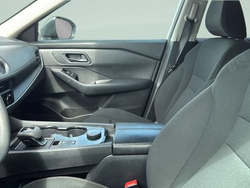 Used 2024 Nissan Rogue S AWD/4WD image 5