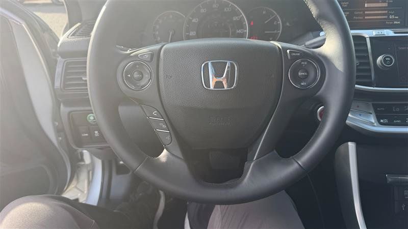 Used 2015 Honda Accord EX-L image 17