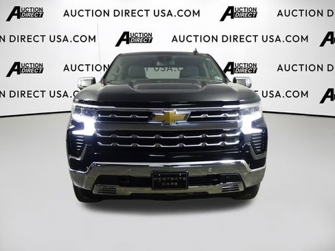 Used 2023 Chevrolet Silverado 1500 LTZ w/ Z71 Off-Road Package AWD/4WD image 3