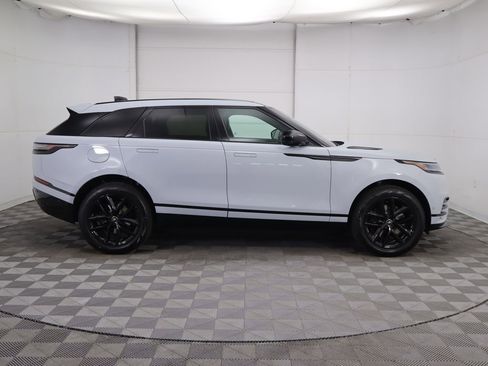 New 2026 Land Rover Range Rover Velar Dynamic SE image 4