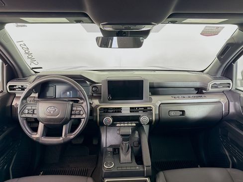 Certified 2025 Toyota Tacoma 2WD Double Cab image 21