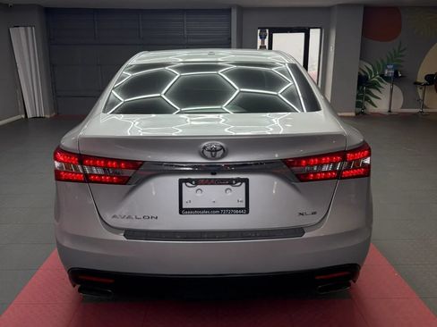 Used 2013 Toyota Avalon XLE Touring FWD image 5