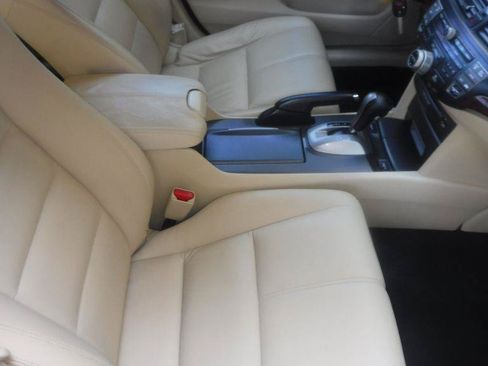 Used 2011 Honda Crosstour EX-L image 25