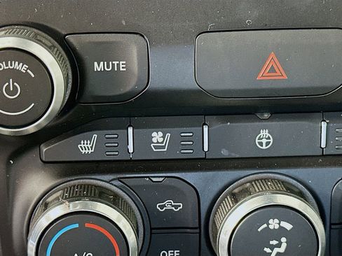 Used 2021 RAM 1500 Laramie w/ Sport Appearance Package image 19