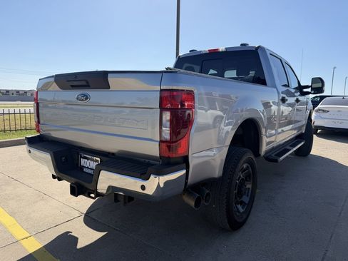 Used 2020 Ford F350 XLT w/ XLT Value Package AWD/4WD image 4