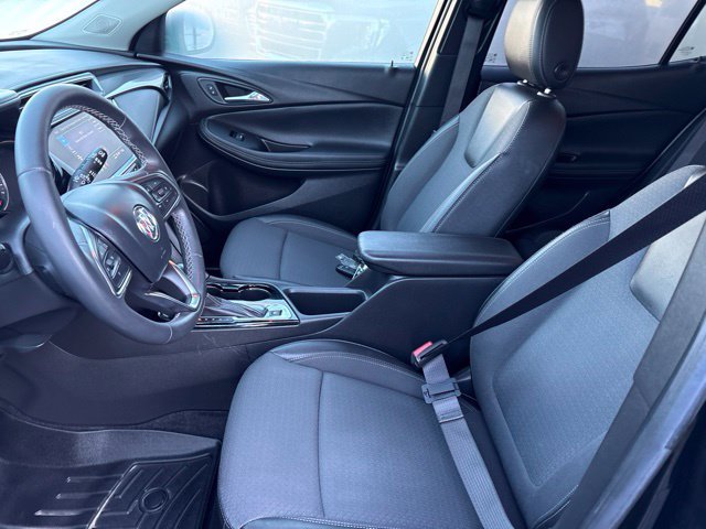 Used 2023 Buick Encore GX Select w/ Sport Touring Package FWD image 9