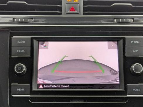 Used 2024 Volkswagen Tiguan S FWD image 31