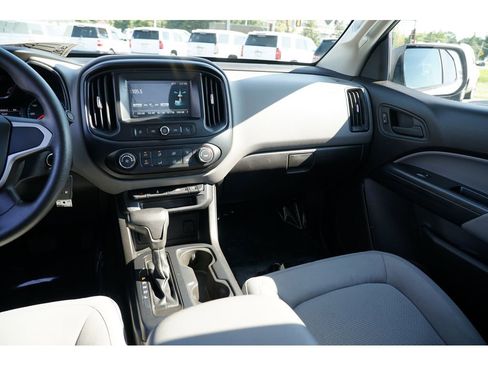 Used 2018 Chevrolet Colorado W/T w/ WT Convenience Package image 19