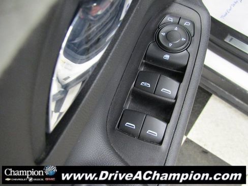 Used 2020 Chevrolet Equinox Premier image 21