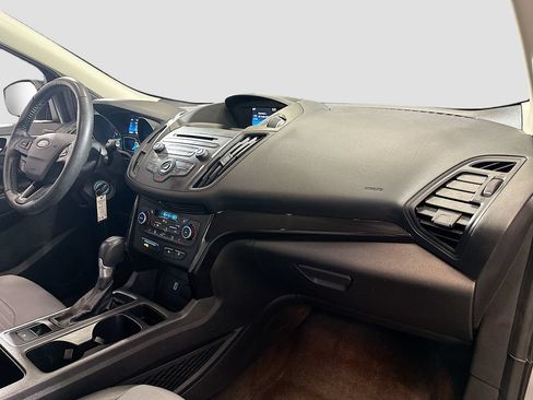 Used 2018 Ford Escape SE w/ SE Sport Appearance Package FWD image 27