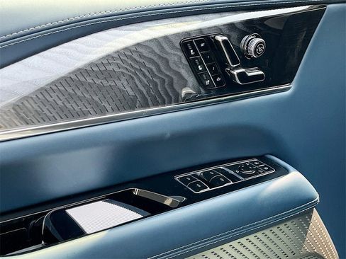 New 2025 Cadillac Escalade IQ Luxury 2 image 17