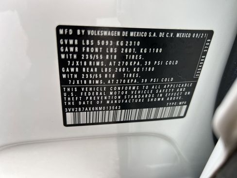 Used 2022 Volkswagen Tiguan SE image 27