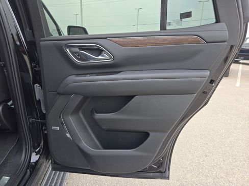 Used 2023 Chevrolet Tahoe High Country AWD/4WD image 22