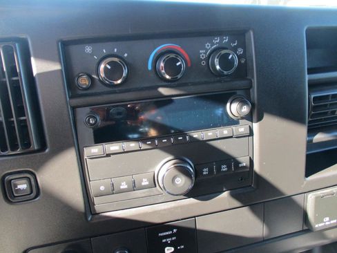 Used 2021 Chevrolet Express 2500 w/ Driver Convenience Package RWD image 10