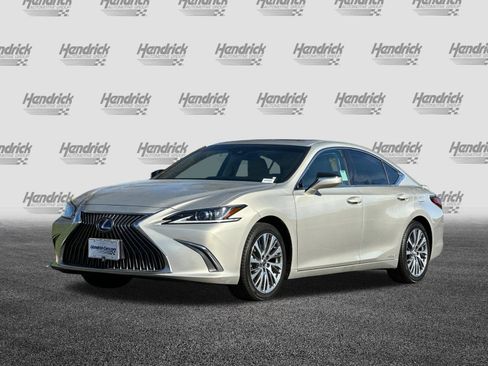 Used 2020 Lexus ES 300h w/ Premium Package image 9