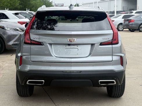 Used 2024 Cadillac XT4 Premium Luxury FWD image 5