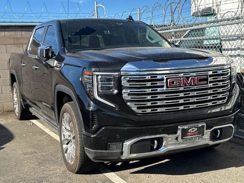 Used 2024 GMC Sierra 1500 Denali w/ Denali Reserve Package AWD/4WD image 2
