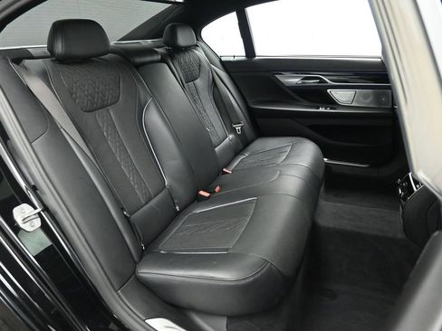 Used 2021 BMW 750i xDrive w/ Executive Package image 20