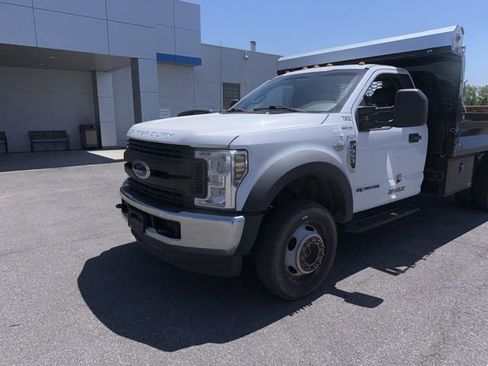 Used 2019 Ford F550 4x4 Regular Cab Super Duty image 2