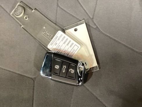 Used 2024 Volkswagen Jetta GLI 40th Anniversary Edition image 21