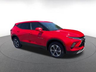 Used 2025 Chevrolet Blazer LT FWD video 2