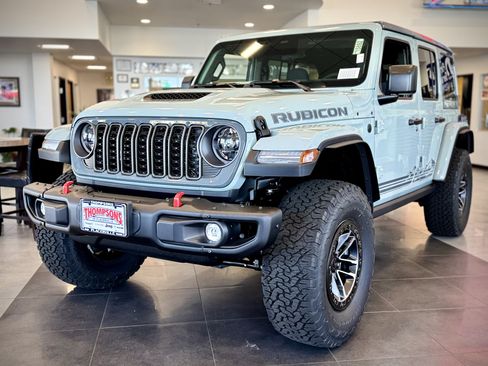 New 2026 Jeep Wrangler Unlimited Rubicon w/ Rockslide Package AWD/4WD image 2