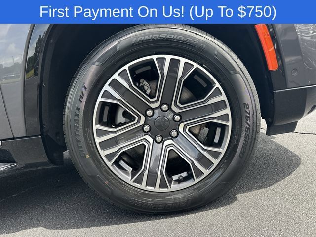 Used 2024 Jeep Wagoneer Series II w/ Flexible Seating Group AWD/4WD image 14